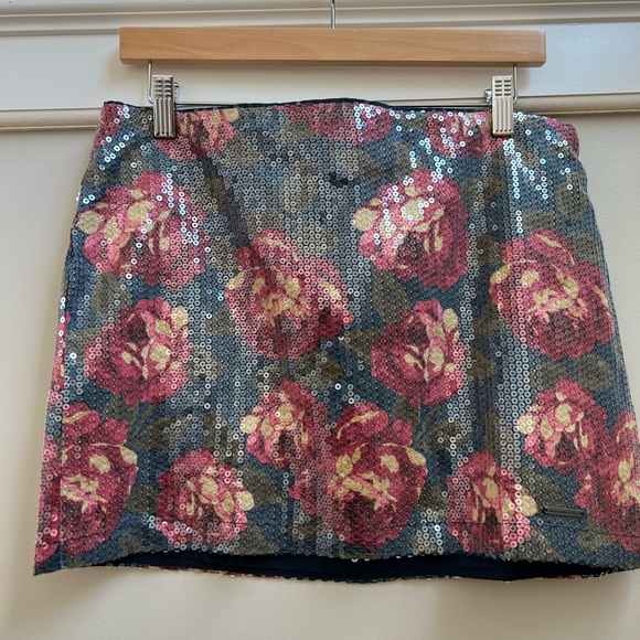 Abercrombie Floral Shine Skirt - Picture 7 of 8